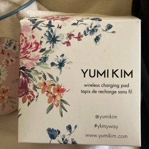 NWT Yumi Kim wireless charging pod.